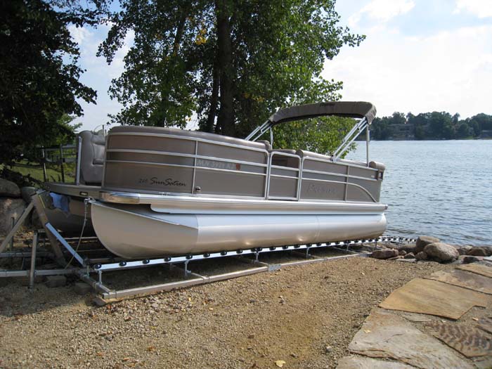 Pontoon Boat Ramp DDA-2500 Pontoon Boat Roller Ramp-1 